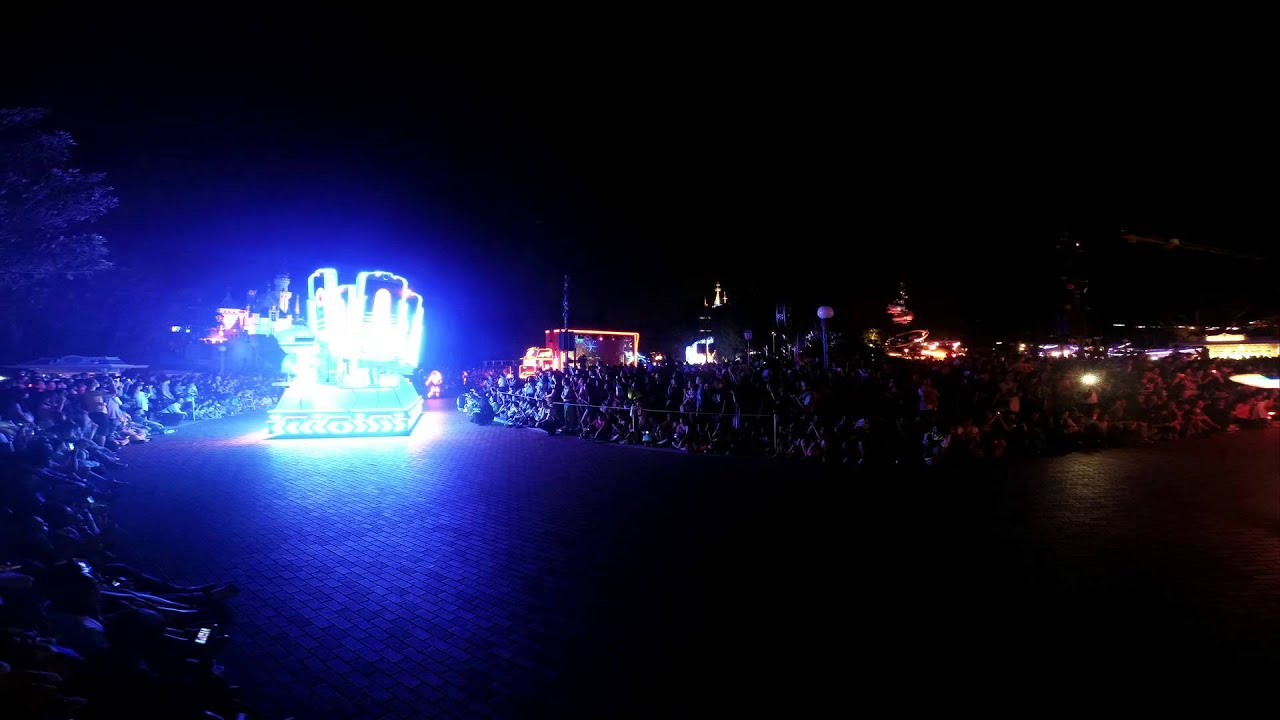 Hong Kong Disneyland Paint the Night Parade