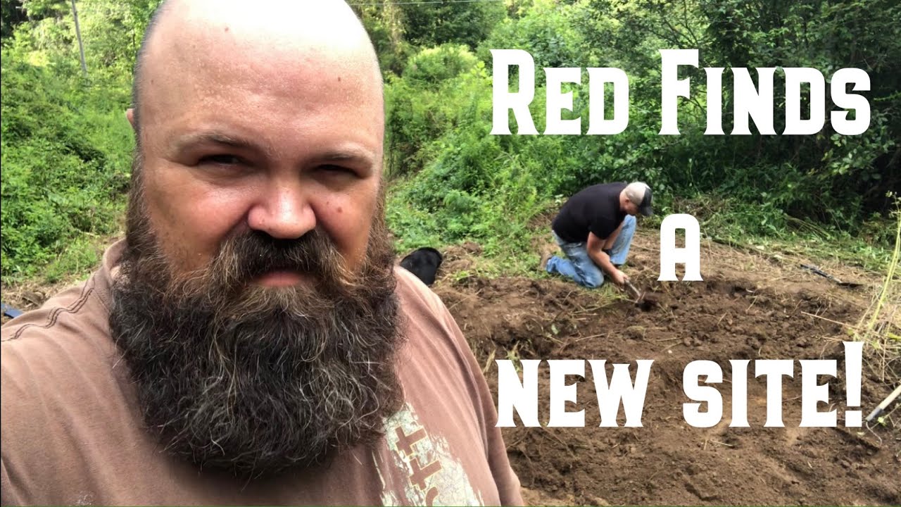 Red Discovers a New Artifact Site: Arrowheads, Atlatl, and Spears