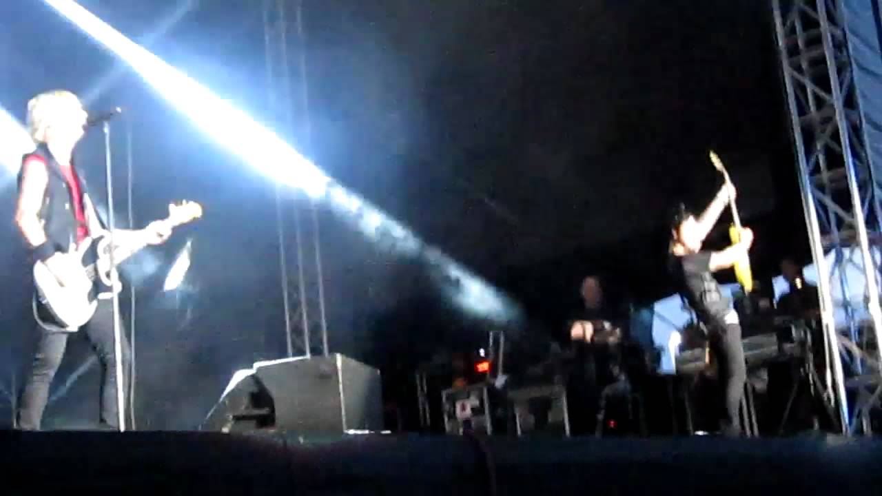 Green Day - Holiday Live Mönchengladbach HockeyPark 29.08.2012 HD