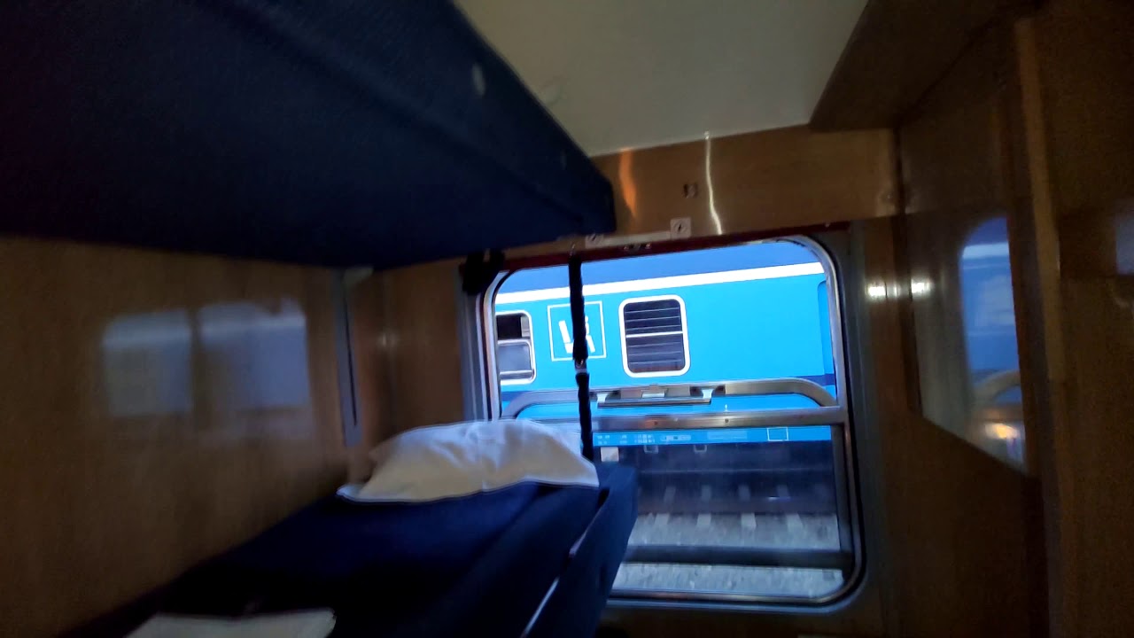 Prezentacja kuszetki w wagonie sypialnym. TLK USTRONIE 2019 [4K]