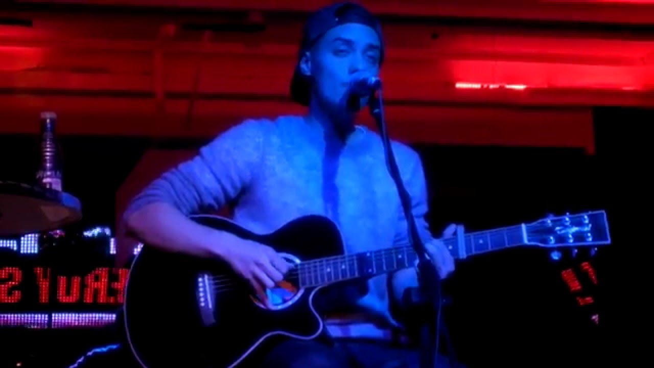 LEROY SANCHEZ - When we were young (by Adele) LIVE @Moondance MADRID Jan. 09, 2016