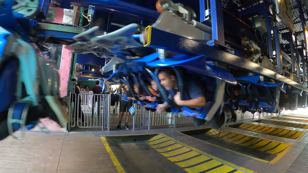 FLYING MANTA RAY COASTER 