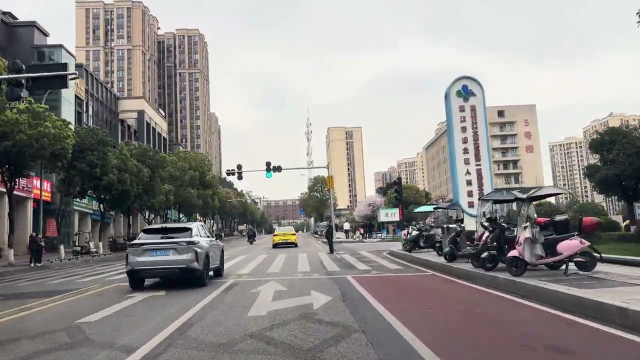 【4K HDR 60FPS】Driving in Chongqing | Driving in the Central Park of Liangjiang New Area, Chongqing