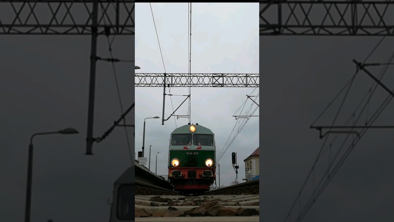 Spektakularne nagranie spod k&oacute;ł pociągu! #su46 #pociąg #pkp #train #trainvideo #shorts #short