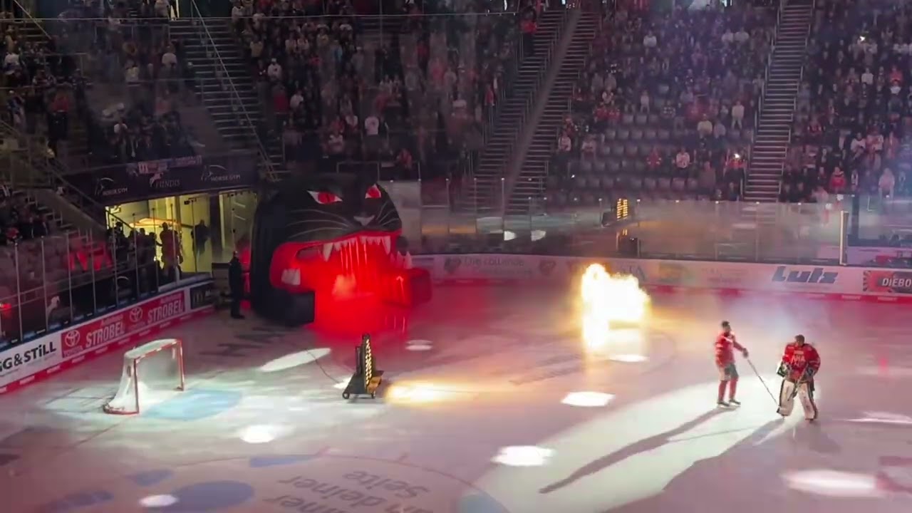 Intro Einlauf Show der AEV Panther vs. Iserlohn Roosters 21.09.2025