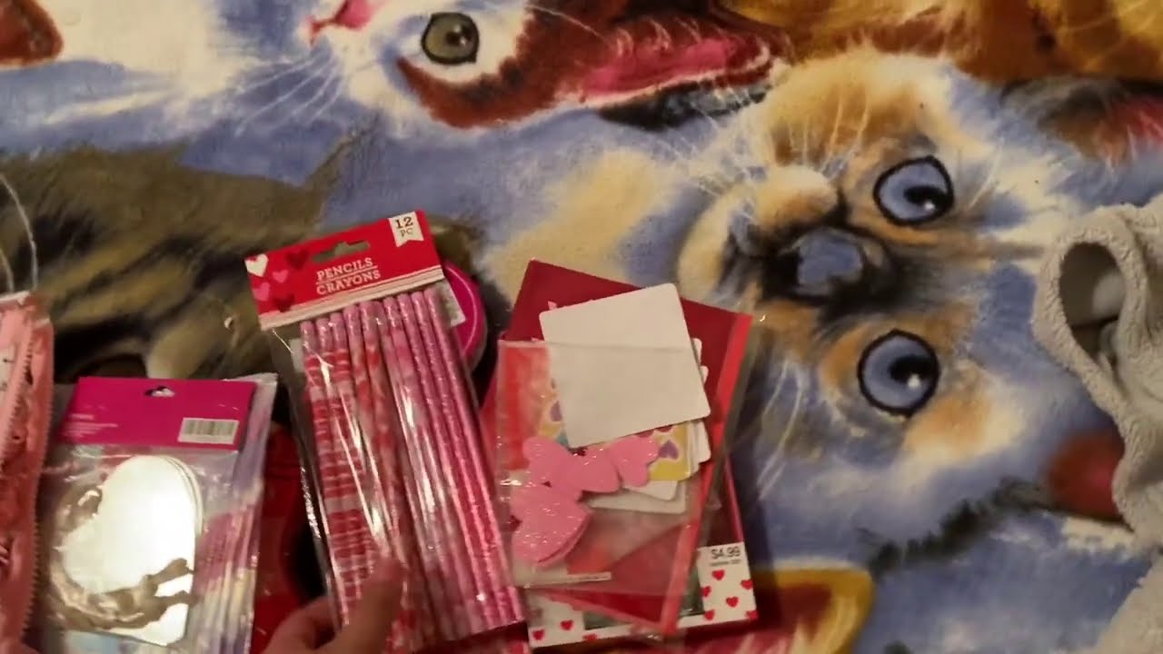 ASMR Valentine’s Day Packaging 💝Upclose whisper