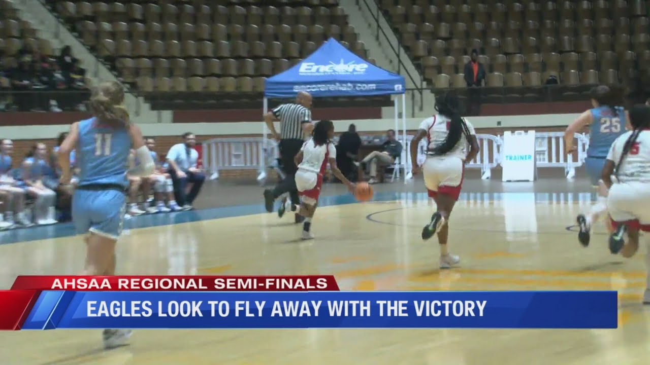 Carroll's season comes to a close after high-scoring battle against St. Paul's