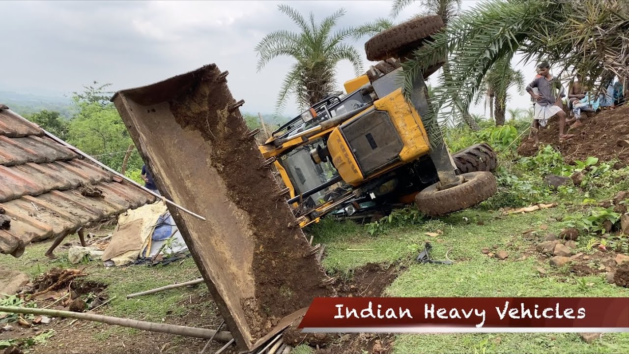 Jcb 3dx Backhoe Got Accident - Rescue By Another Jcb 3dx Backhoe - Jcb Machine Accident Rescue Video