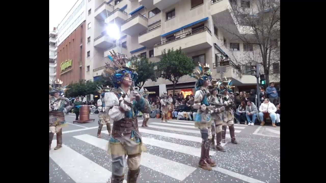 Desfile de Carnaval de Badajoz.Comparsa La movida.15-2-2026.MP4