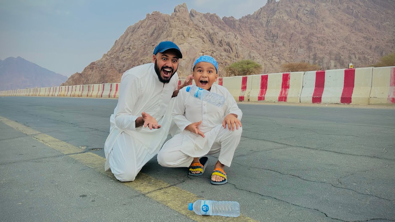 ALHAMDULILLAH Madina WADI-E-JINN pounch Gaye 😱 || Miracle Of ALLAH || bottals khud chal rahi 😳 ||