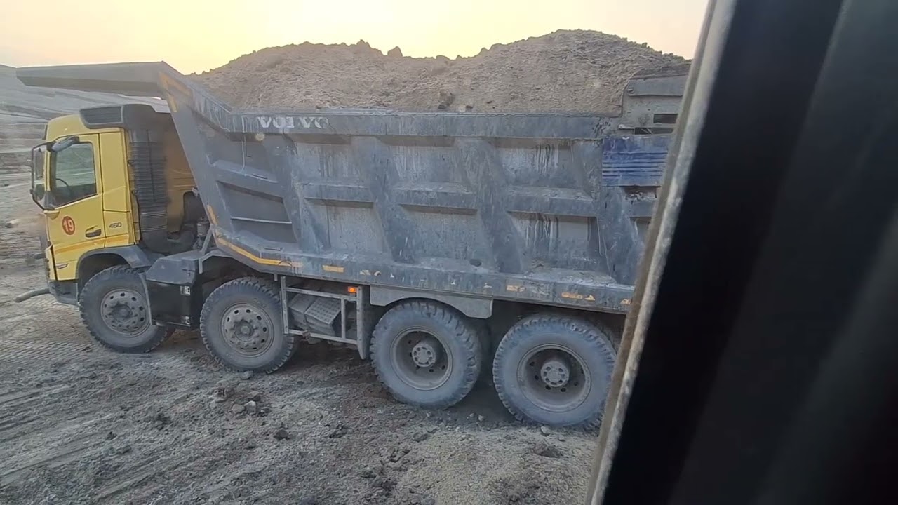 how to operate an excavator
