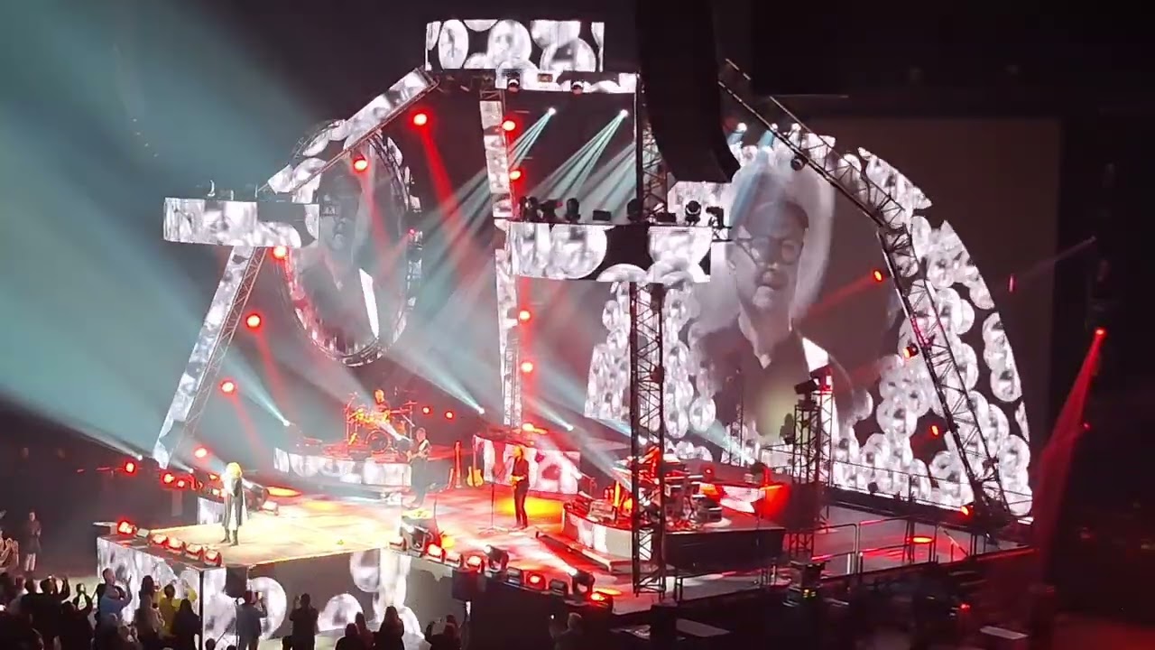 2025.10.18 Koncz Zsuzsa - Valahol egy lány - Még 1 ARÉNA koncert