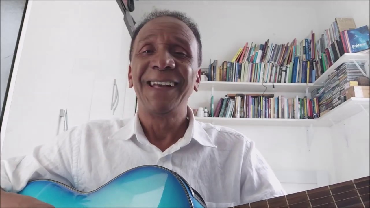 Moacyr Camargo - Ama voz e violão