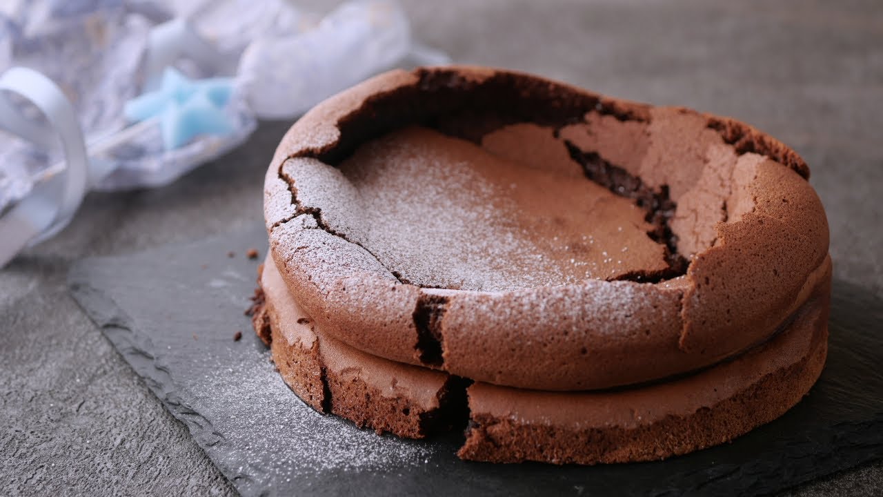 12月生まれを祝う【濃厚ガトーショコラ】生クリ小麦粉無しレシピ | Chocolate Cake (Gâteau au Chocolat)