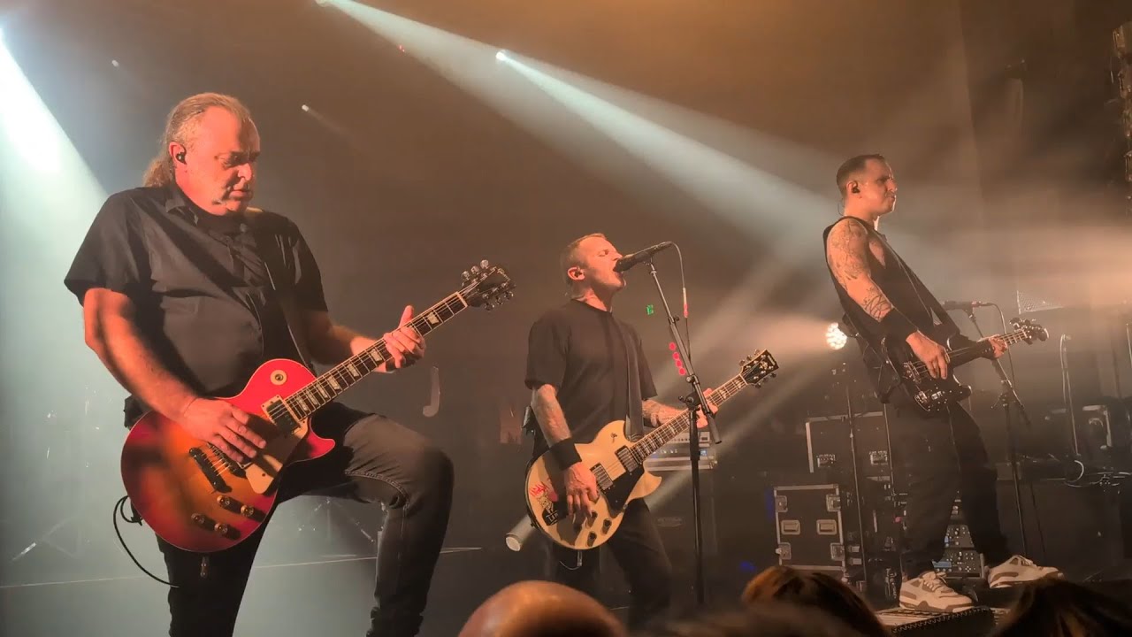 Tagada Jones : titres en description [Live au Family (Landerneau-29) le vendredi 17 octobre 2025]
