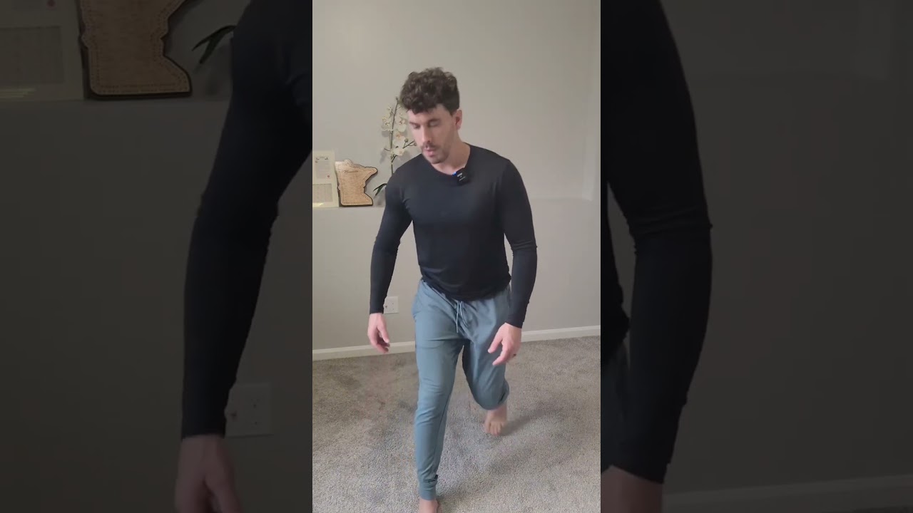 Микротренировка &laquo;Выпады&raquo; для офисных работников