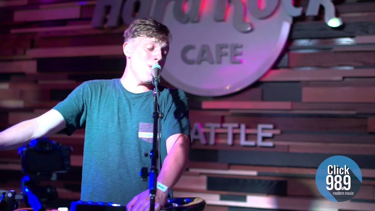 Robert DeLong 