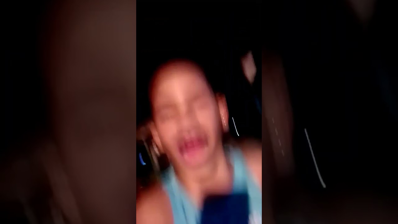 Encontramos un niño loco de en la calle 