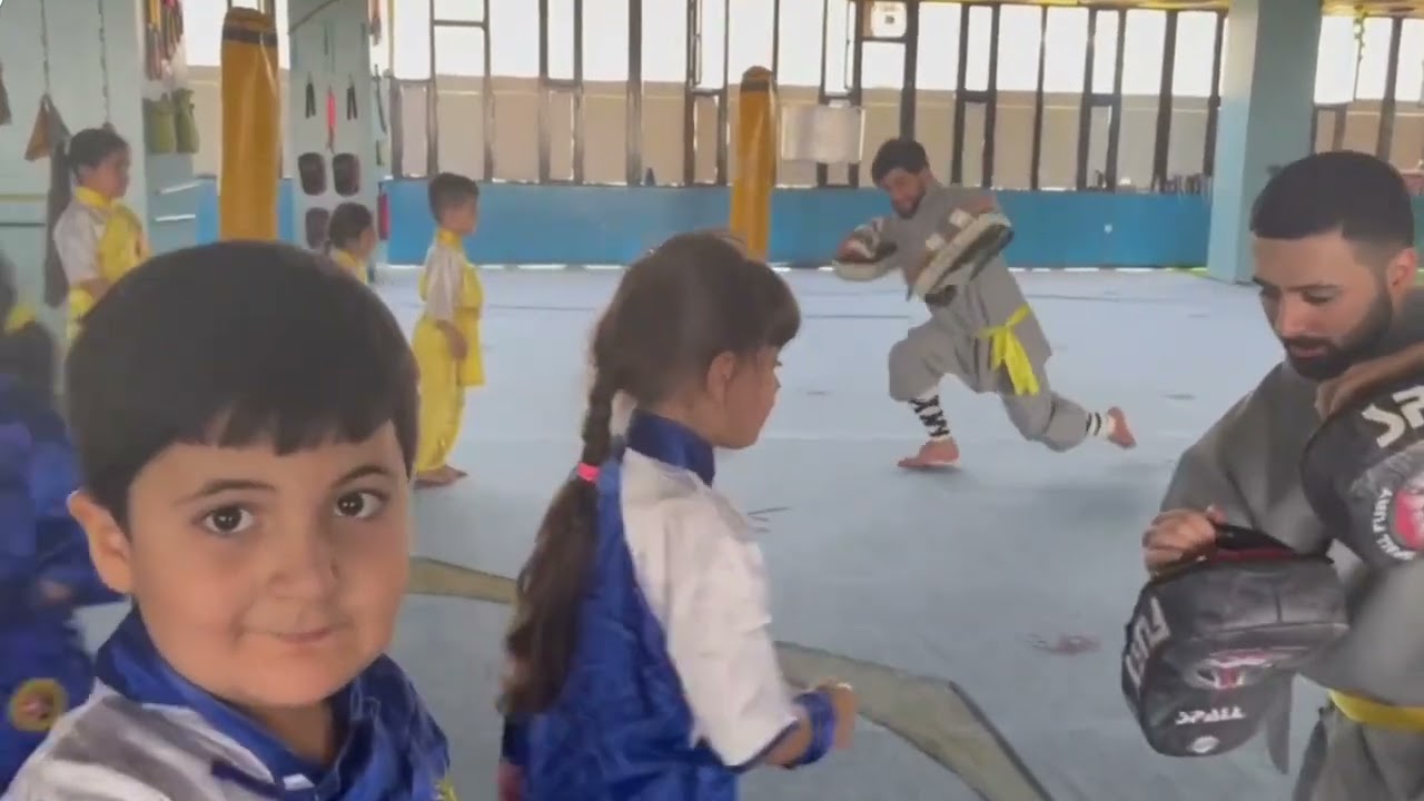 power & fly shaolin kung fu school .