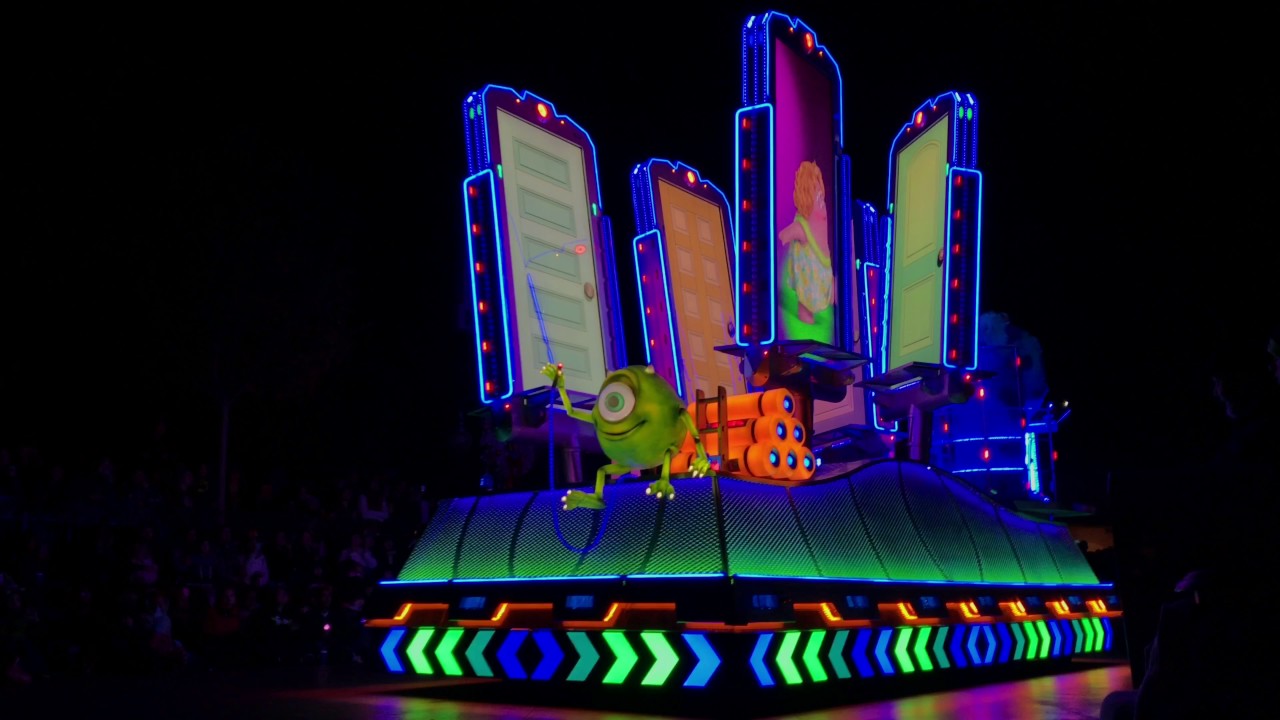 (4K) Paint the Night Parade - Disneyland Park 2016