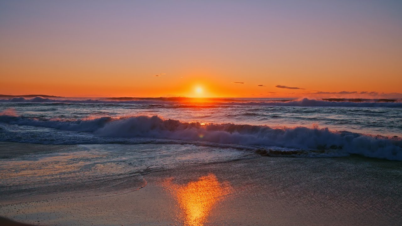 Red Sunset on the Beach with Soothing Ocean Waves | Relaxing ASMR for Deep Sleep | 3H in 4K