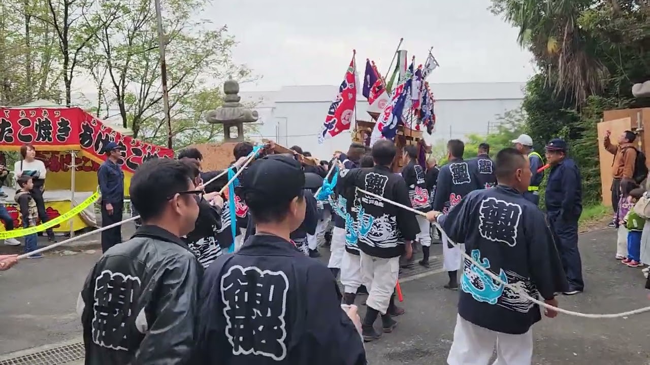 2024年 乙島祭り　日曜日　境内から階段下まで