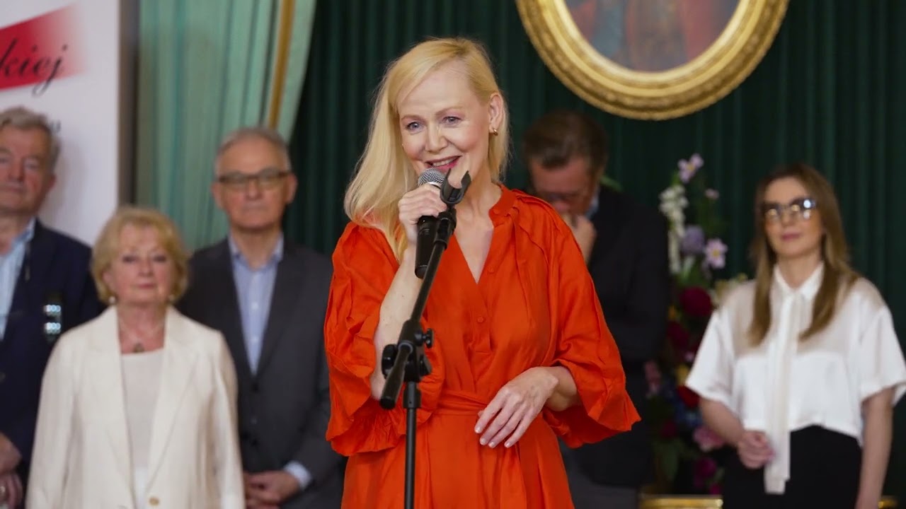 Kuźnia Mistrz Mowy Polskiej - Nominacja 2024 - KMMP Dajcie nam głos!! Kasia Stoparczyk i Dzieci