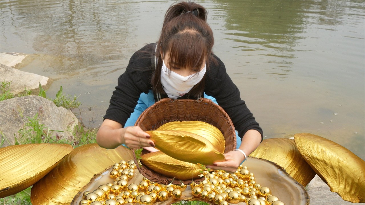 👑🎁 The Girl and the Clam That Could: A Story of Discovery, Risk, and Life-Altering Reward
