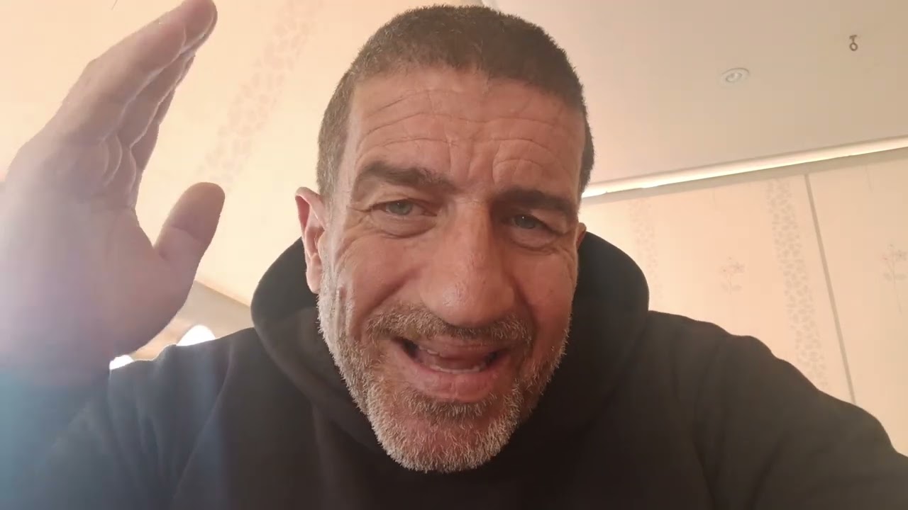 Το Βιογραφικό Μου Νο3. Το “Ποιος Είμαι”