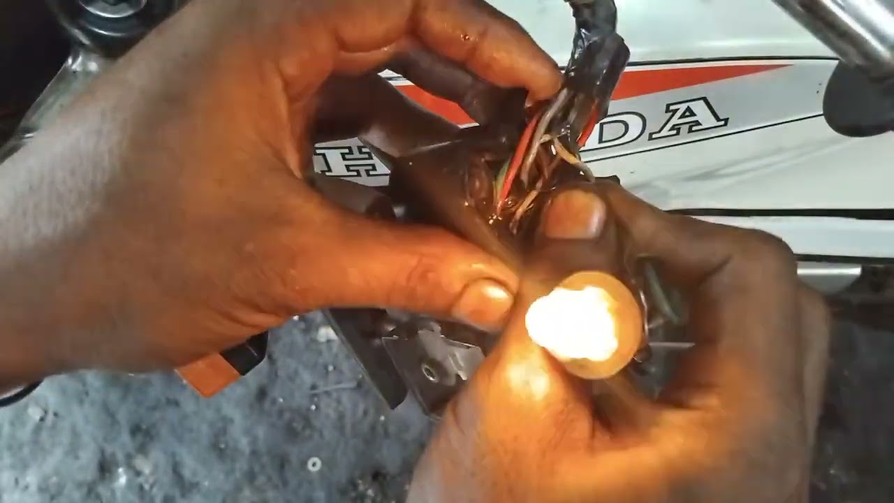 jalur kabel lampu sein honda win...rangakian/warna kabel lampu sein honda win