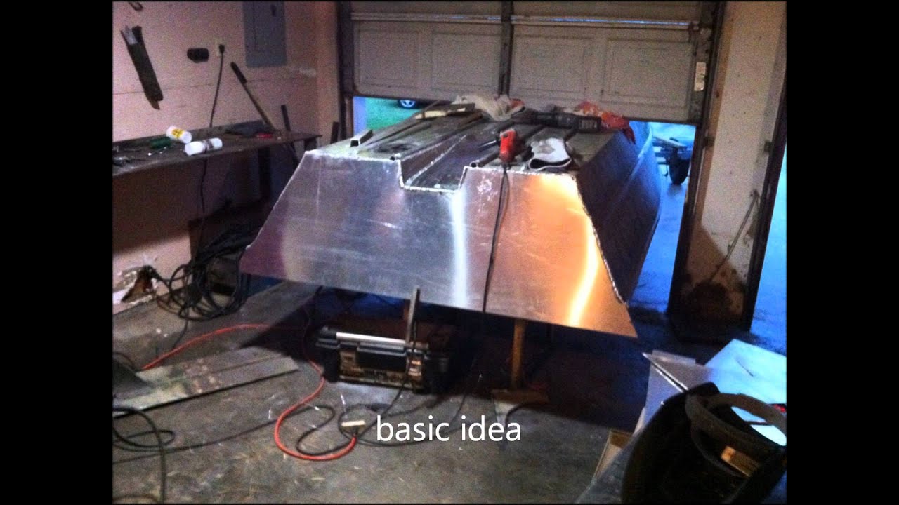 Custom Tunnel hull Build