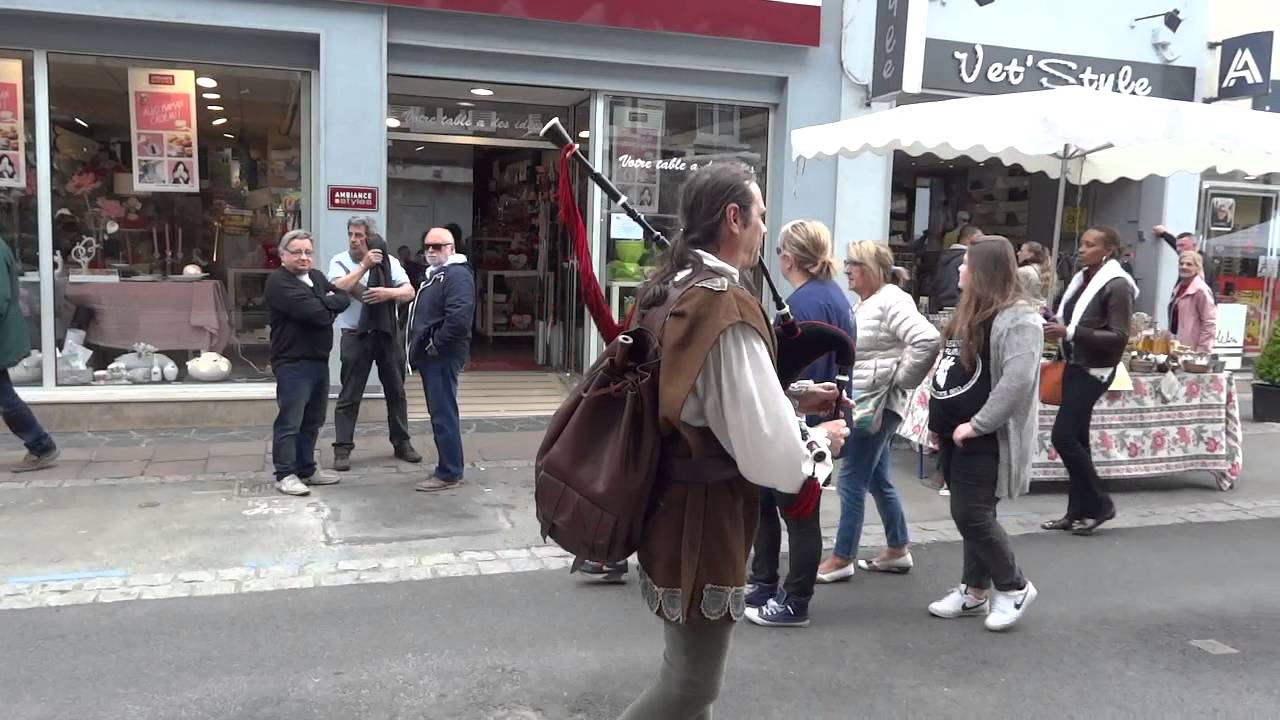 Gisors: Fête médiévale_La voix de la cornemuse