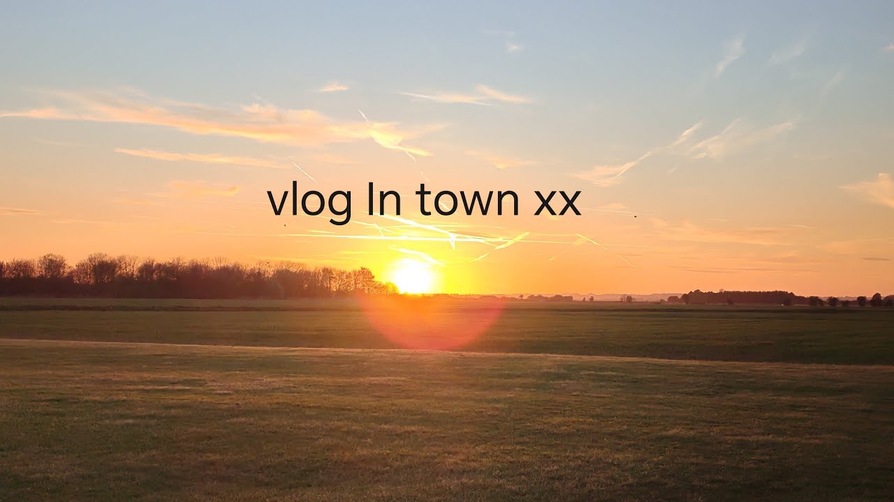 Vlog on town Bye the way there is a part 2 sorry xx in the shorts sorry xx
