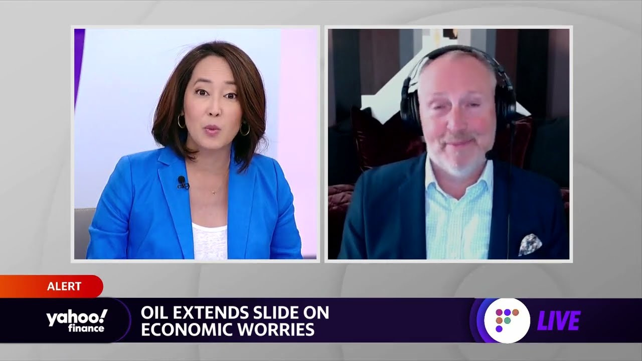 Commodities market is &lsquo;alternating its focus,&rsquo; strategist says