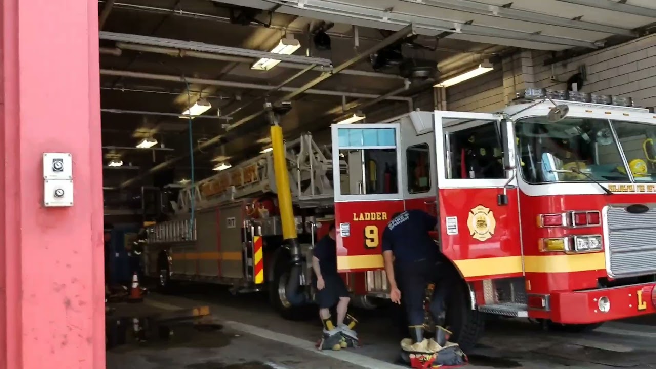 (Station Tones) Philadelphia Fire Department Ladder 9 responding (Q and HORN)