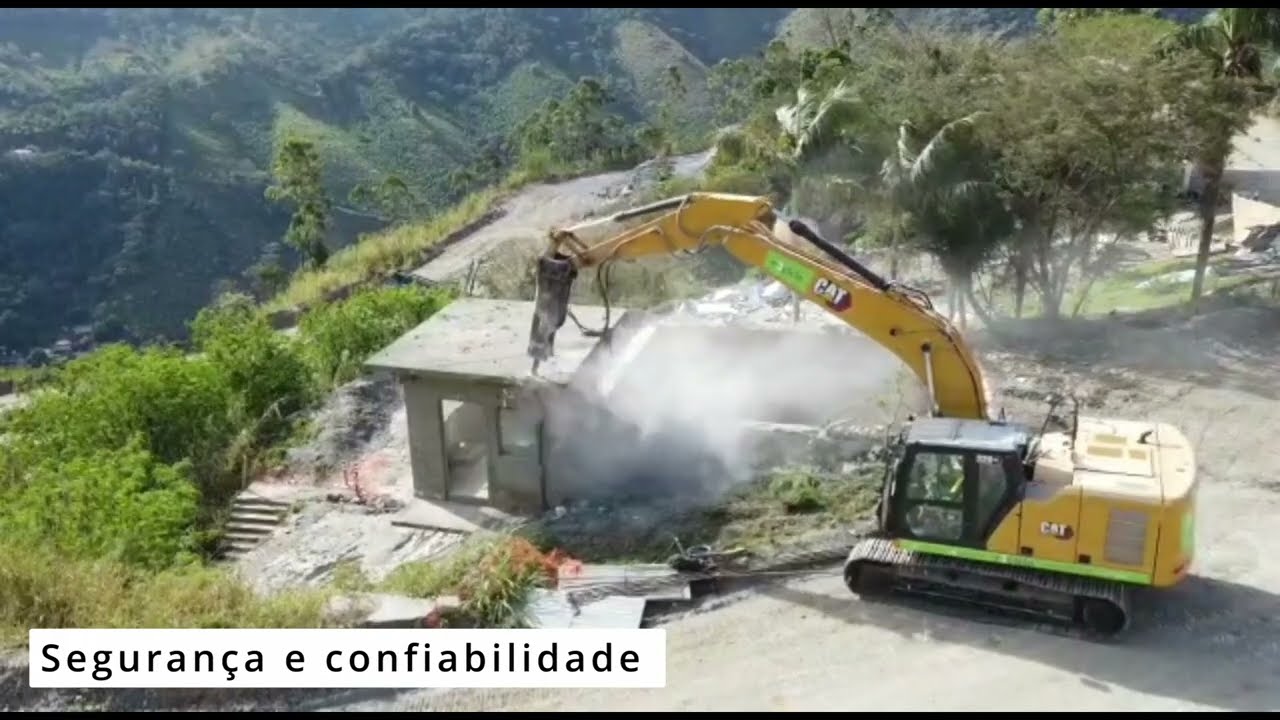 Demoli&ccedil;&atilde;o em Adrian&oacute;polis - PR