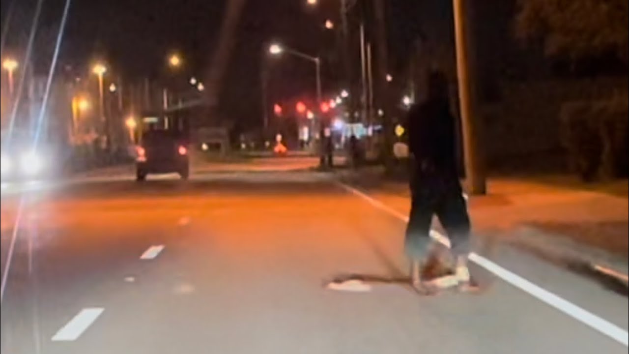 Palm Beach Realest Hoods At Night - Shooting Victim Running Across Road?