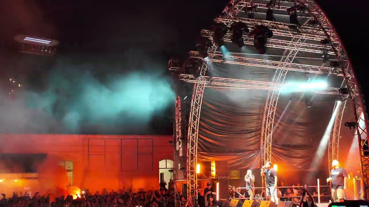 BUZZ Capitano LIVE Τεχνόπολη 08.07.2023 - Όσοι αγάπησα ft. Anser.