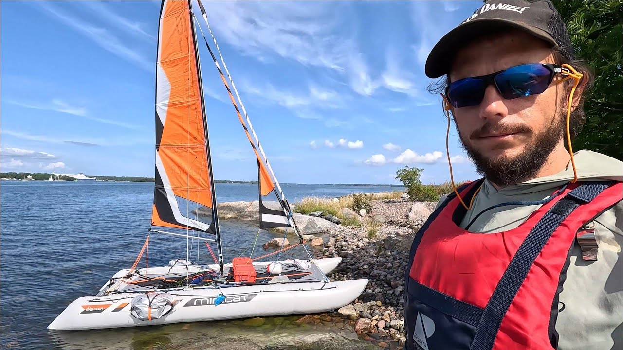 Cruising Stockholm Archipelago on MiniCat 520 Explorer