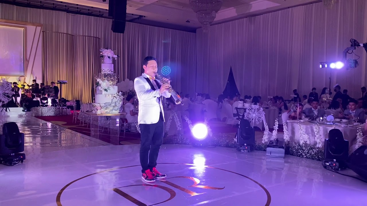 How does a moment last forever - Saxophone live performance