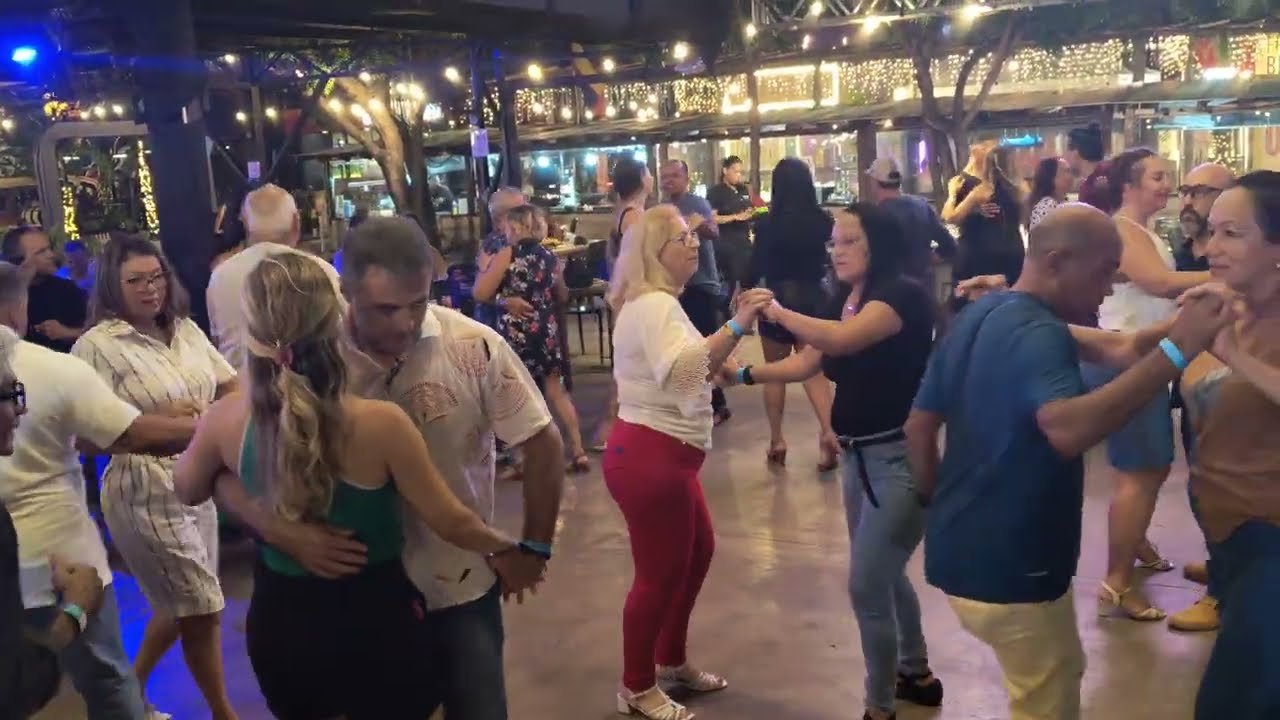 Forró que se garante ao vivo não me acostumo 