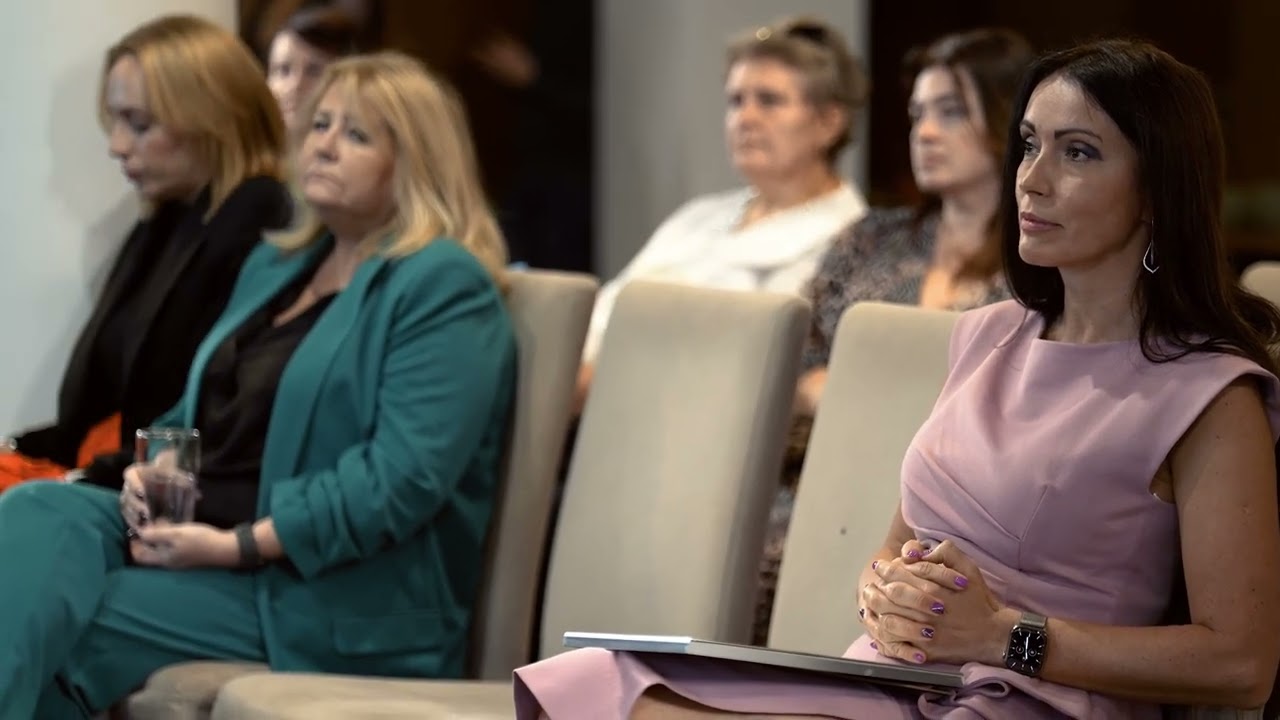 Choroba otyłościowa, jej skutki i powikłania Lek. Anna Krzemińska-Zybała Klinika Bat-Med
