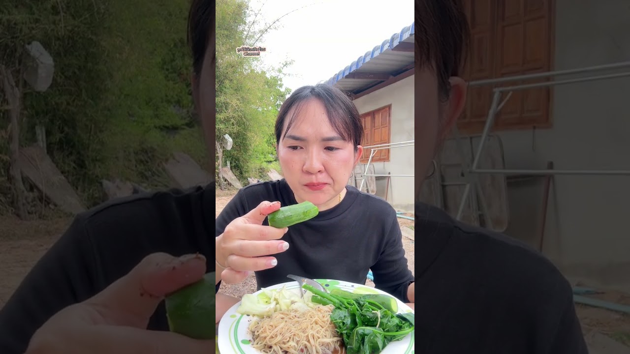 ข้าวปุ้นซาวน้ำปลาร้านัวนัว ยอดชูรส กระหล่ำลวกหวานๆจ้าพี่น้อง