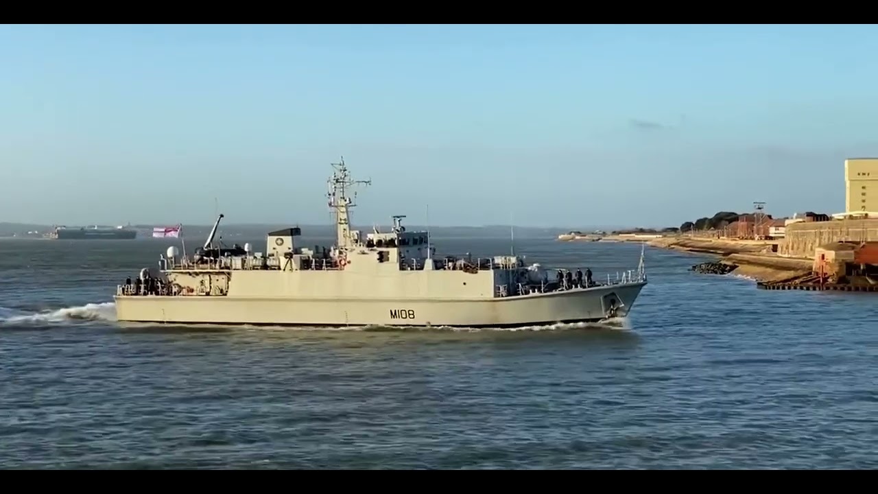HMS Grimsby (M108) Inbound - February 17, 2022 - Portsmouth, England