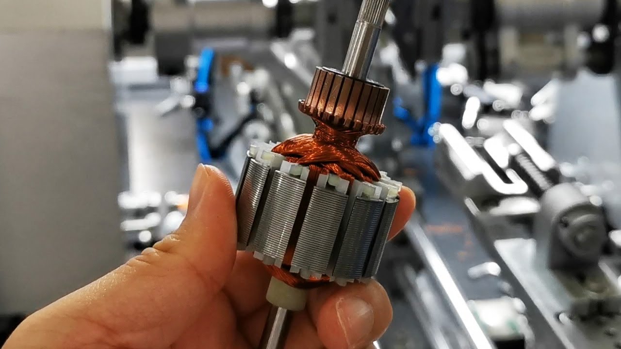 Automatic universal motor armature winding machine