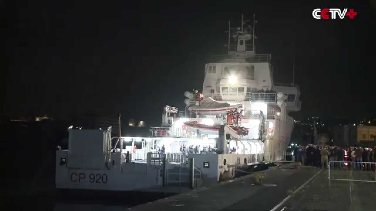 Shipwreck Survivors Arrive in Sicily's Catania