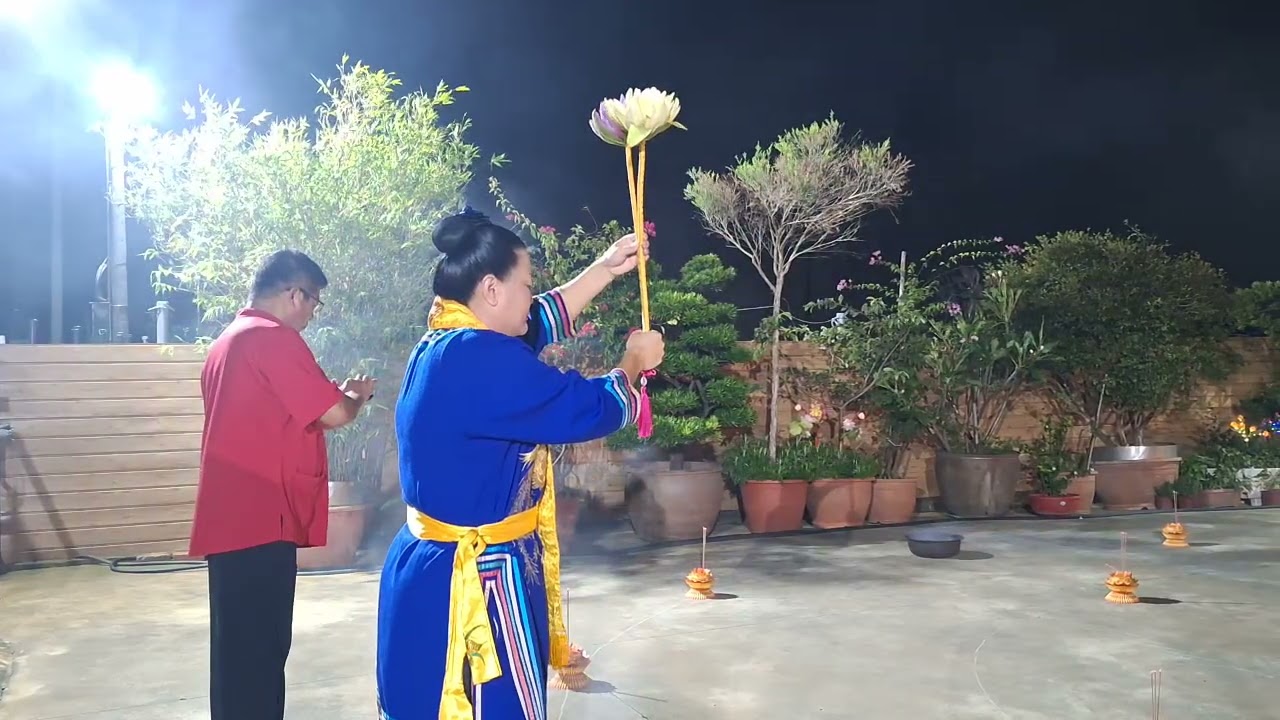 觀音佛祖下駕演聖盤，加持福食