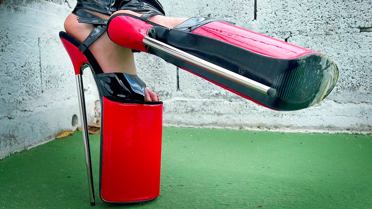 impossible 30cm skyscraper killer metal heels sandals #amazing #latex