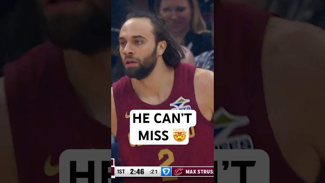 Max Strus checks in for the first time this season and hits 3 straight threes 😲