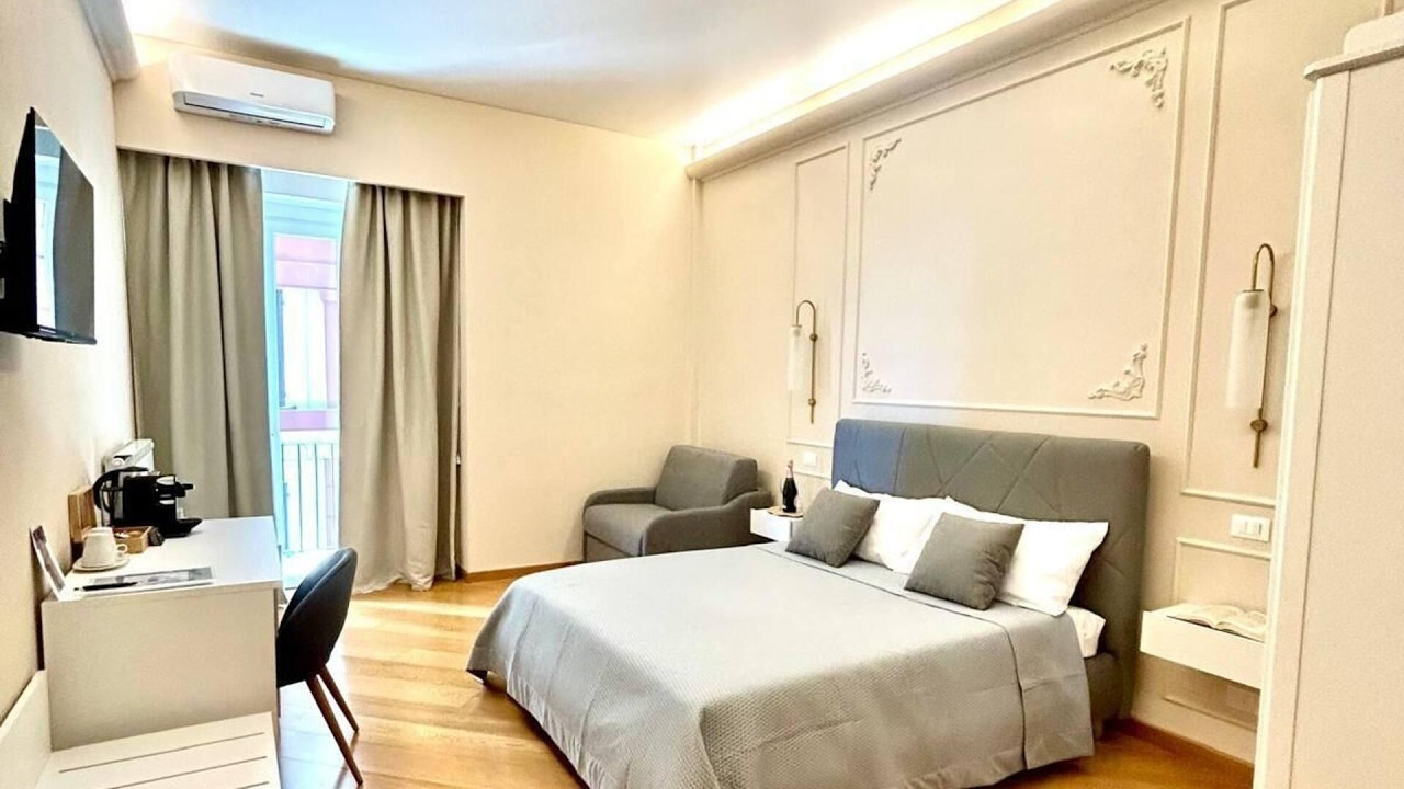 Sea Pearl Luxury Rooms, La Spezia, Italy | Travel With Divya